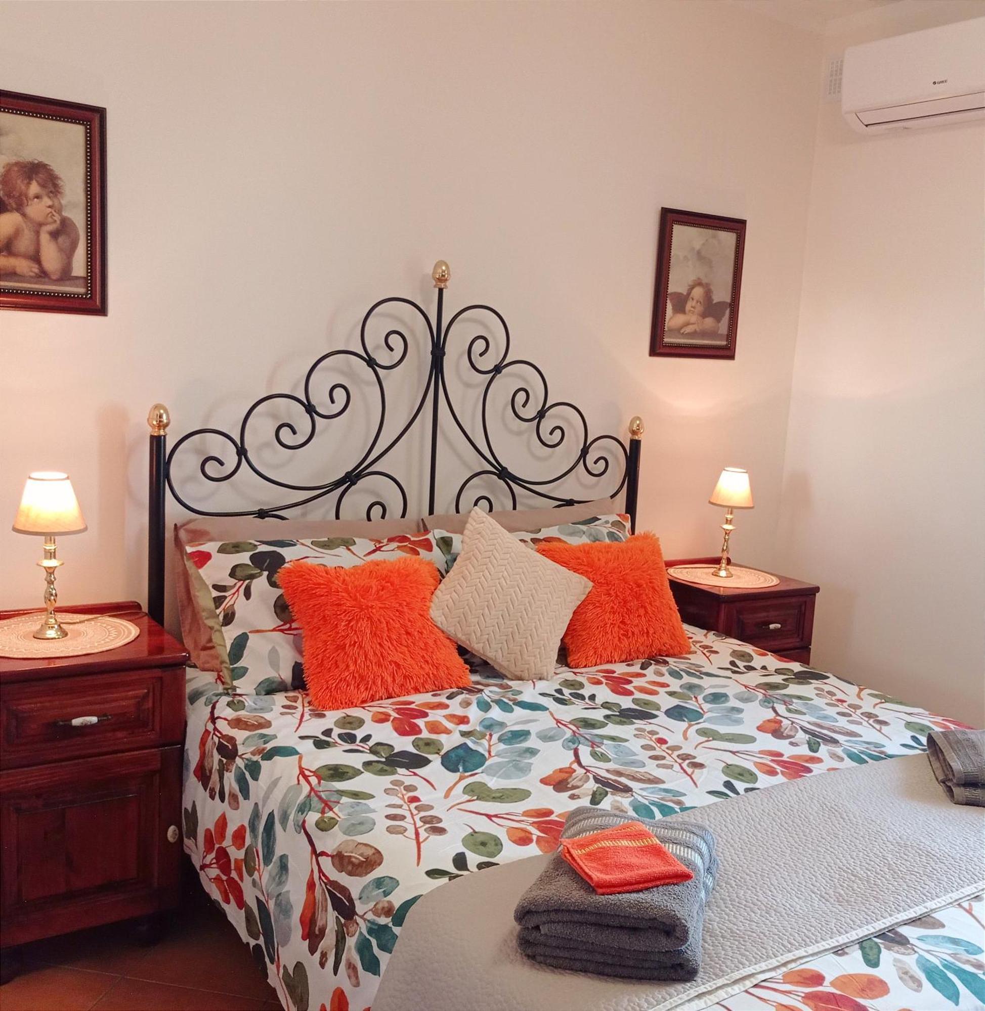 Joseph 2 Stylish Flat With Open Views, Just 4Km From The Airport Or Beach Siggiewi Ngoại thất bức ảnh